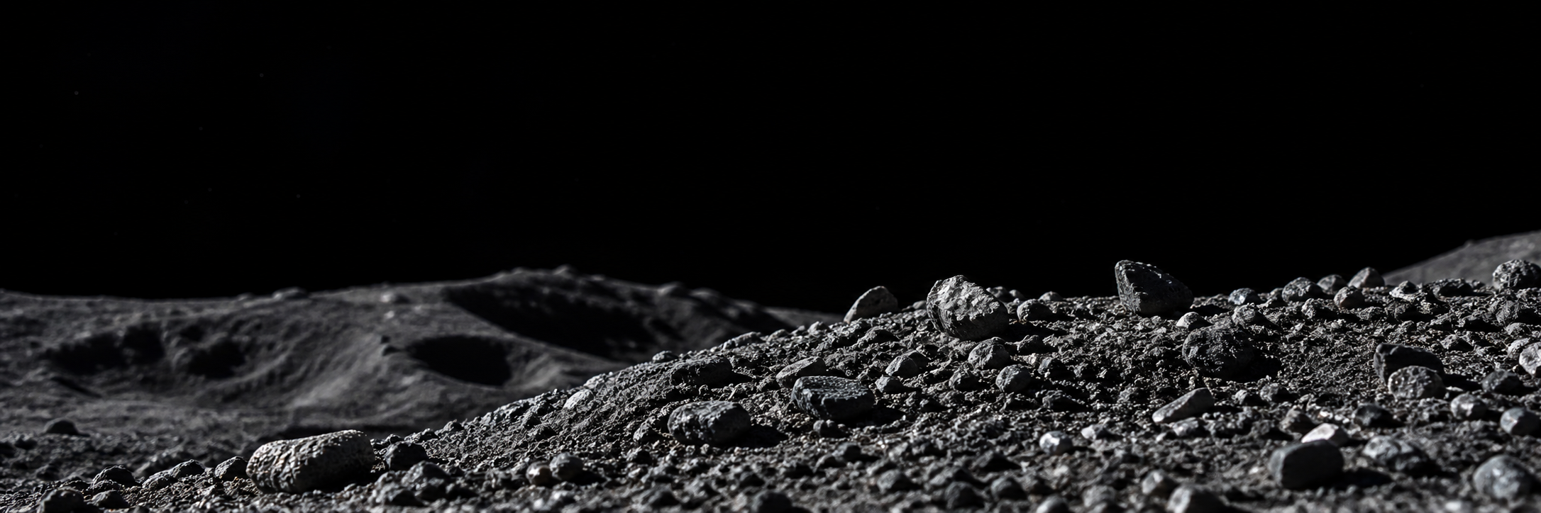 Grains de poussière lunaire éclairés par une charge électrostatique