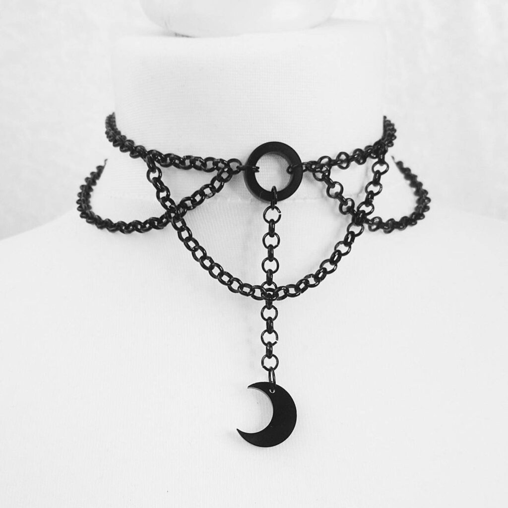 Chaîne de Cou Croissant de Lune - Finition Noire