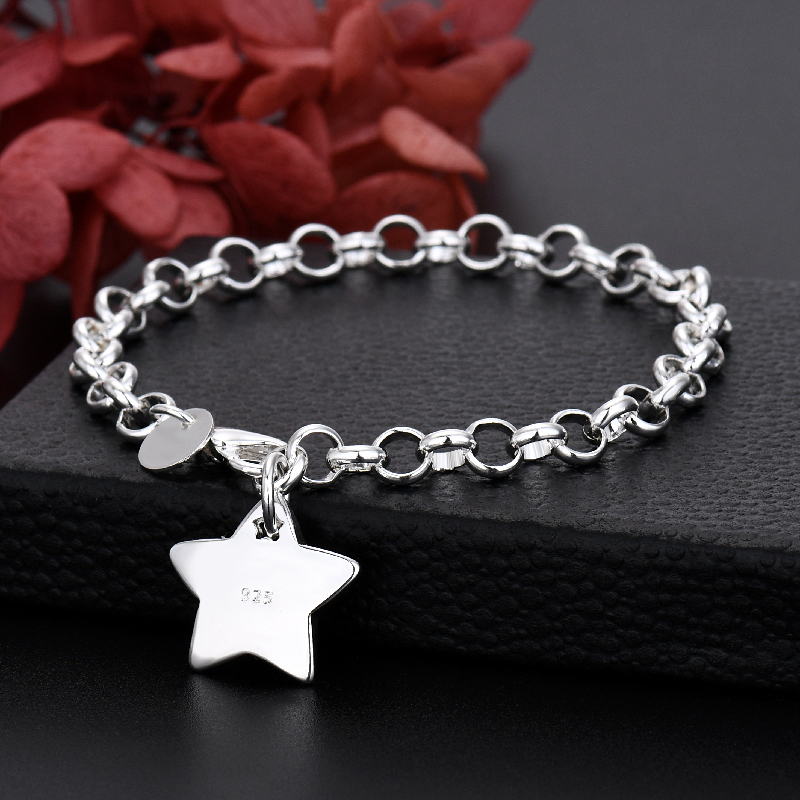 Bracelet Étoile & Perles – Bijou Céleste au Poignet