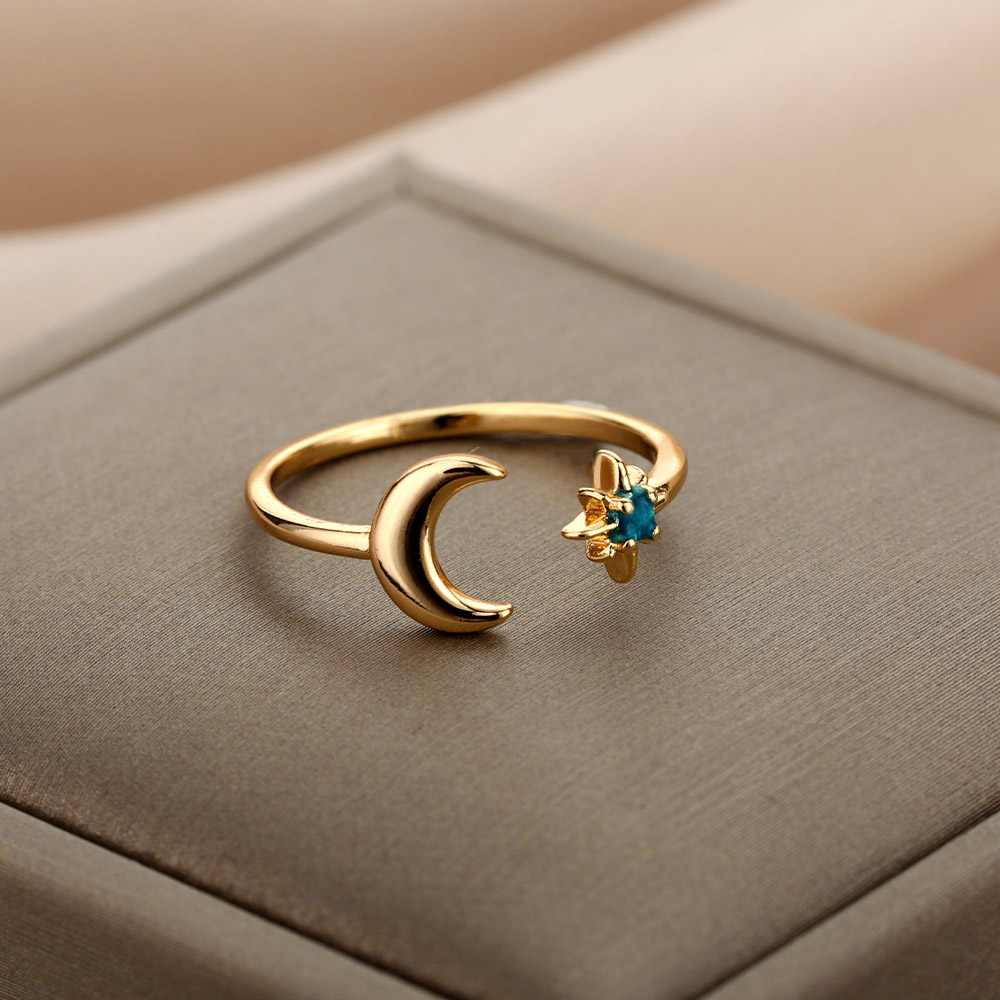 Bague Ouverte Croissant de Lune & Étoile Bleue – Éclat Doré