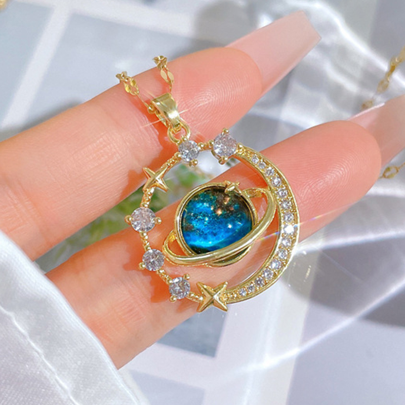 Collier Planète Bleue & Croissant de Lune - Éclat Céleste