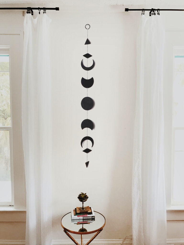 Suspension Phases de Lune – Décoration Murale Noire