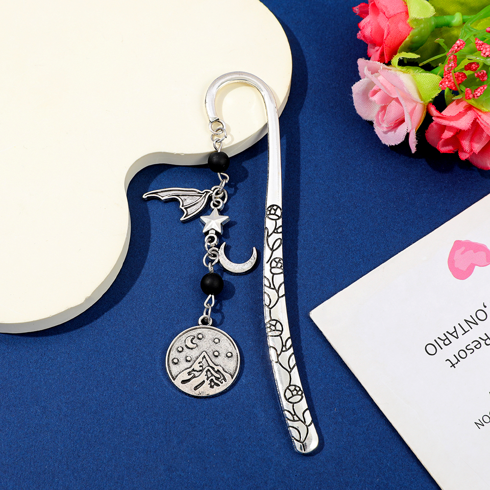Marque-Page Lune & Étoile – Pendentifs Nuit & Montagne