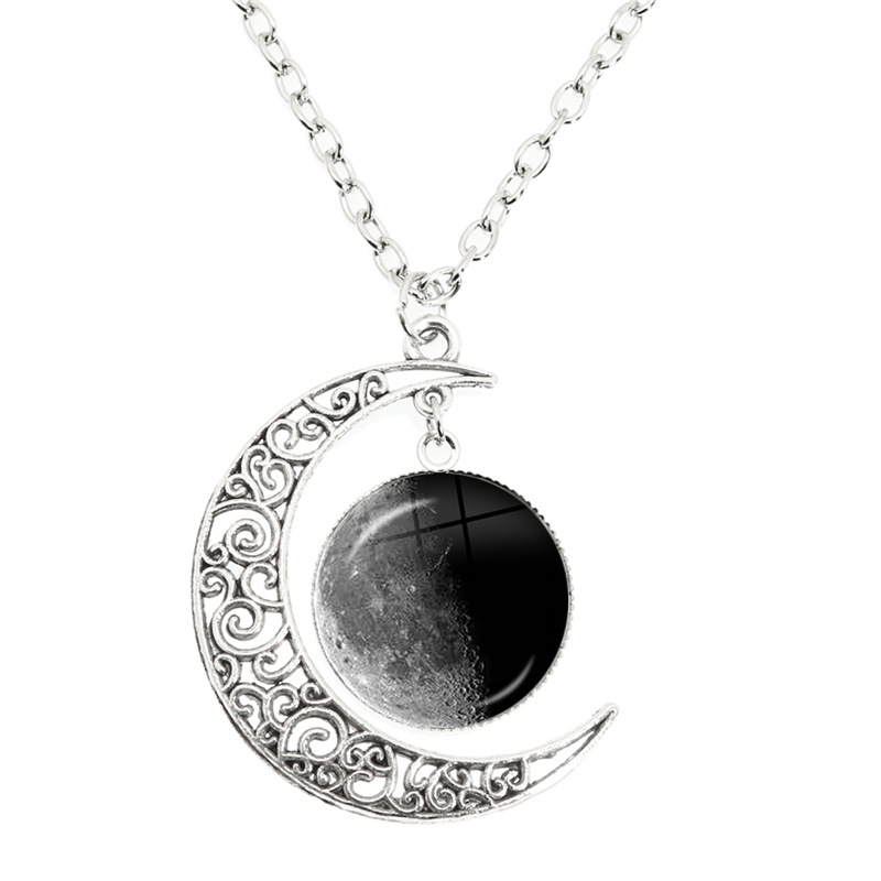 Collier Lune Premier Quartier - Dome Verre
