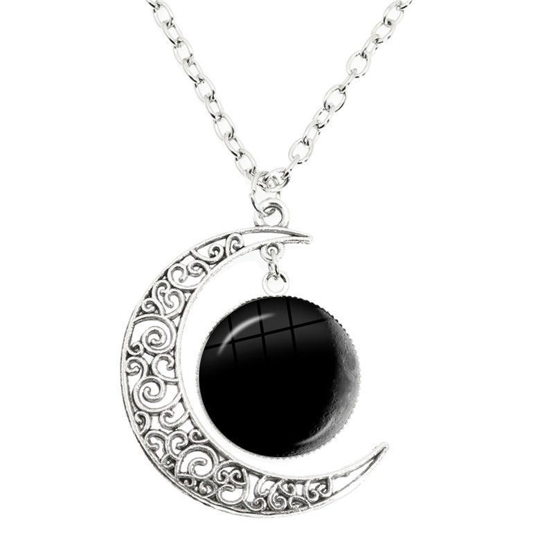 Collier Lune Fin Croissant - Dome Verre